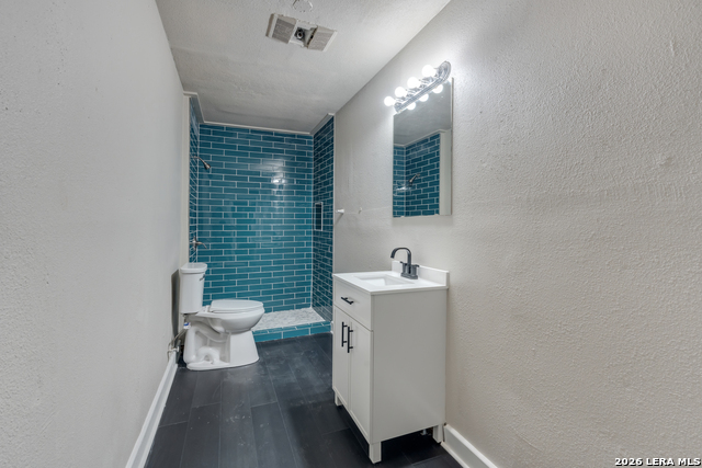 Image 7 of 13 For 222 Belmont  