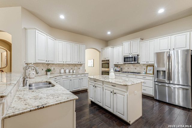 Image 6 of 26 For 112 Hagen Dr