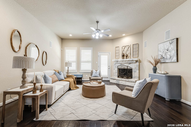 Image 9 of 26 For 112 Hagen Dr