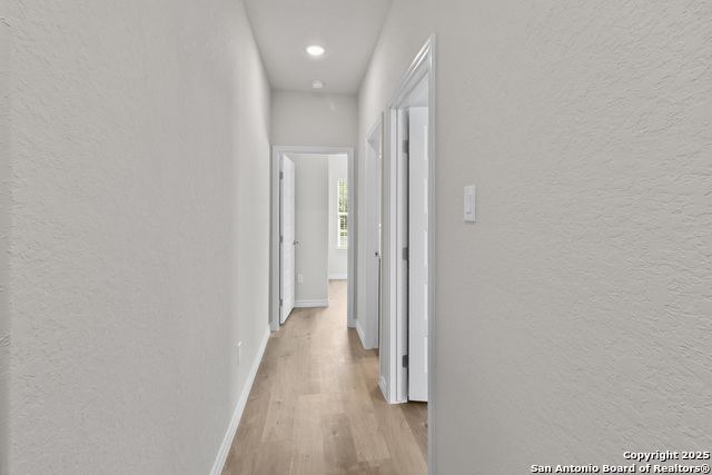 Image 21 of 29 For 804 Huntington St W