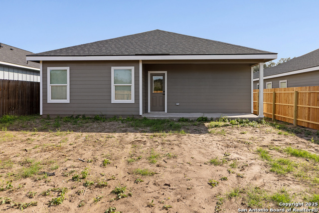 Image 25 of 29 For 804 Huntington St W