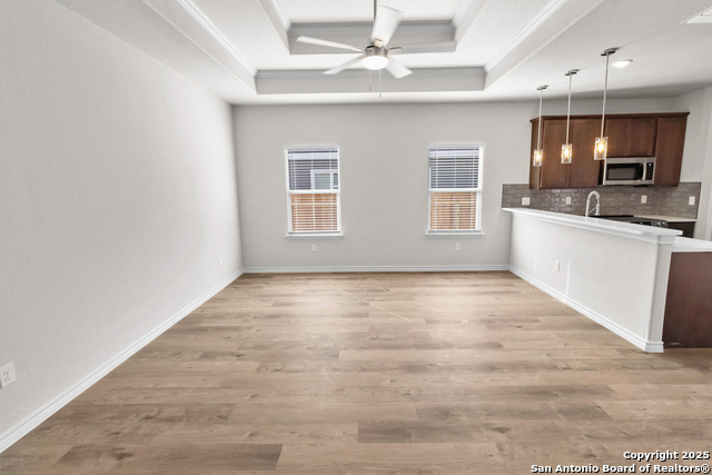 Image 4 of 29 For 804 Huntington St W