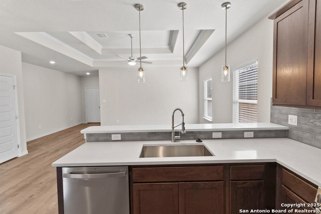 Image 6 of 29 For 804 Huntington St W