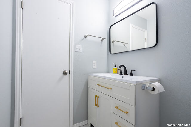 Image 13 of 25 For 5275 Meadow Rise  5275