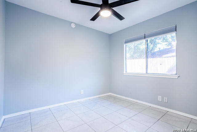 Image 19 of 25 For 5275 Meadow Rise  5275