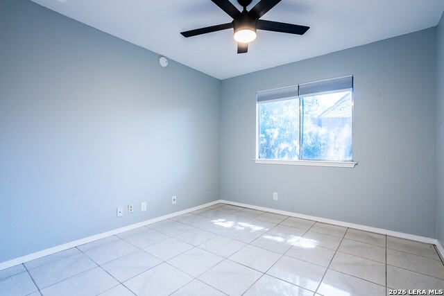 Image 21 of 25 For 5275 Meadow Rise  5275