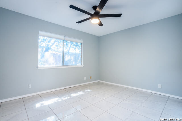 Image 23 of 25 For 5275 Meadow Rise  5275