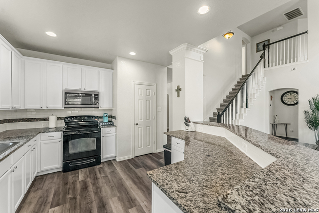 Image 6 of 32 For 12611 Mitre Peak