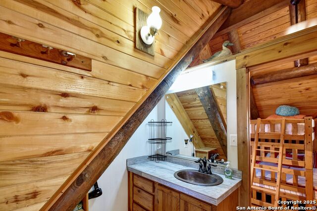 Image 15 of 25 For 920 Pebble Bch Dr Nw