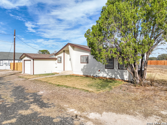 Image 30 of 31 For 523a Rossville