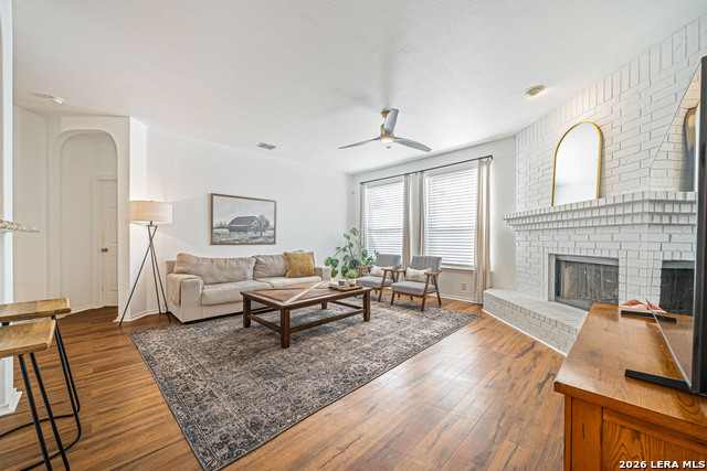 Image 4 of 32 For 104 Yeager Circle