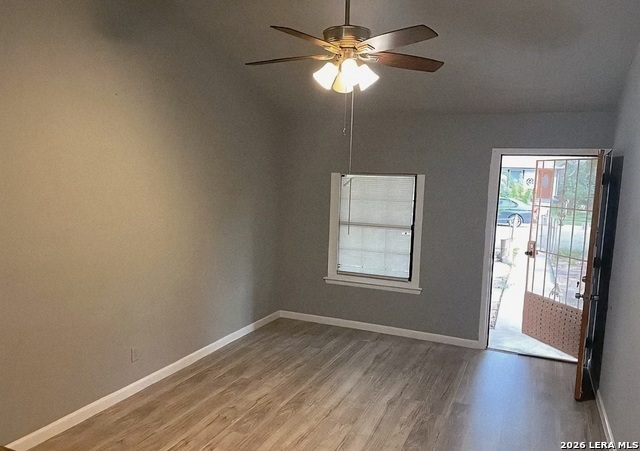 Image 4 of 15 For 6605 Spring Lark St