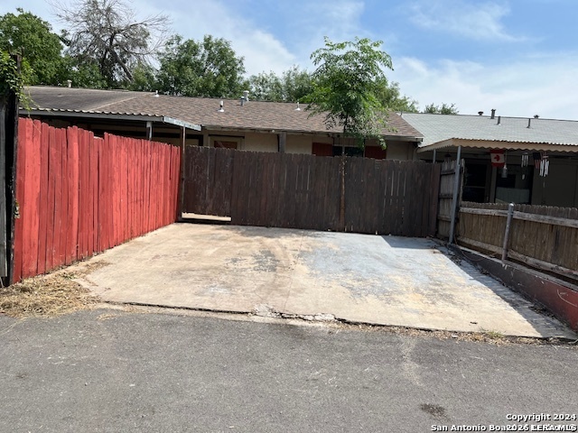 Image 5 of 15 For 6605 Spring Lark St