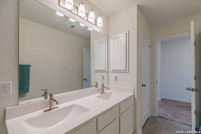 Image 41 of 62 For 318 Deer Crest Dr