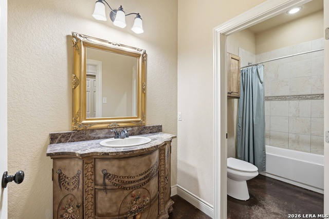 Image 16 of 28 For 200 Creekwood Ct