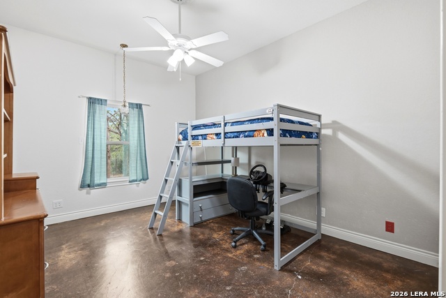 Image 17 of 28 For 200 Creekwood Ct