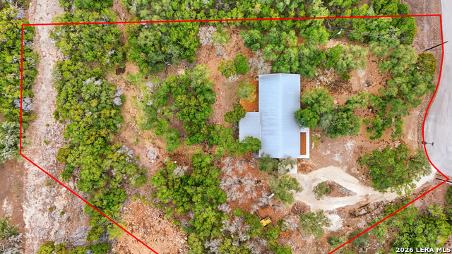 Image 4 of 28 For 200 Creekwood Ct