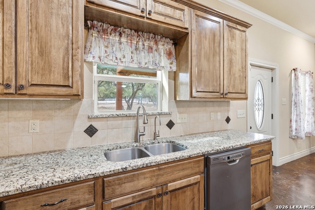 Image 8 of 28 For 200 Creekwood Ct