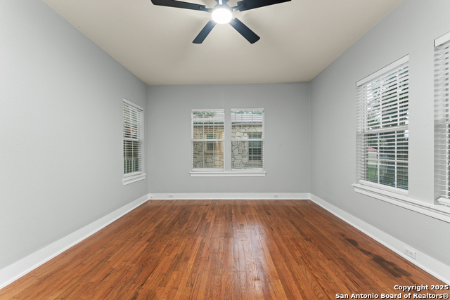 Image 10 of 24 For 1806 Mistletoe Ave W