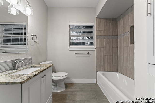 Image 12 of 24 For 1806 Mistletoe Ave W