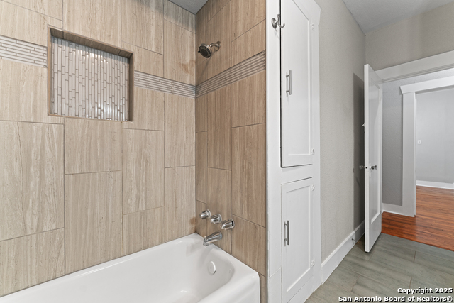 Image 13 of 24 For 1806 Mistletoe Ave W