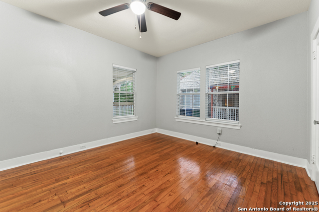 Image 15 of 24 For 1806 Mistletoe Ave W