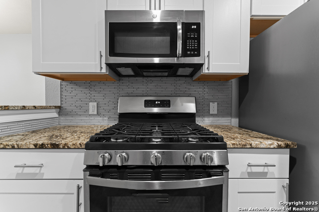 Image 4 of 24 For 1806 Mistletoe Ave W