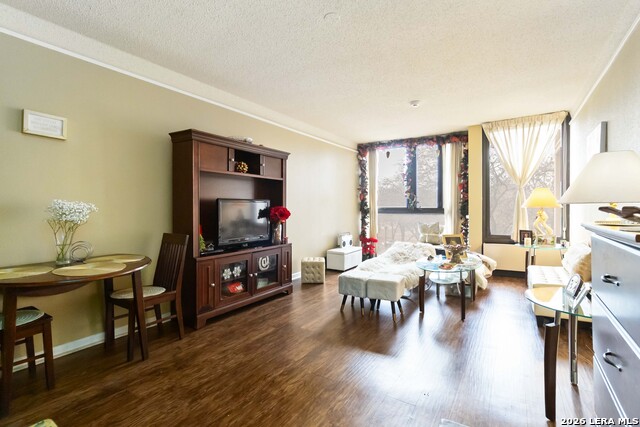 Image 4 of 17 For 7701 Wurzbach  308