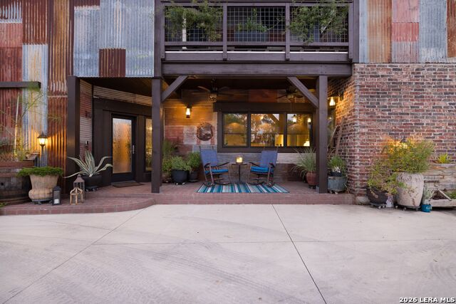 Listing photo id 2 for 504 Tivy  