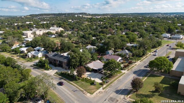 Listing photo id 51 for 504 Tivy  