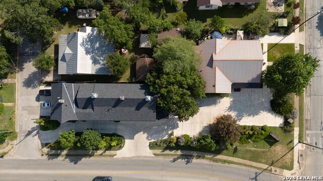 Listing photo id 53 for 504 Tivy  