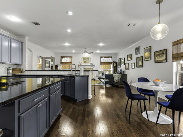 Image 11 of 39 For 16107 La Madera Rio