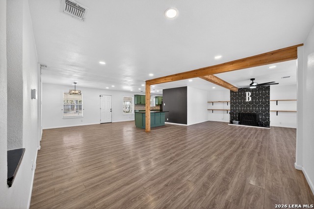 Image 6 of 31 For 602 Indigo St