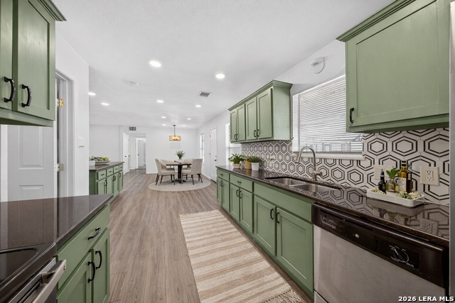 Image 9 of 31 For 602 Indigo St