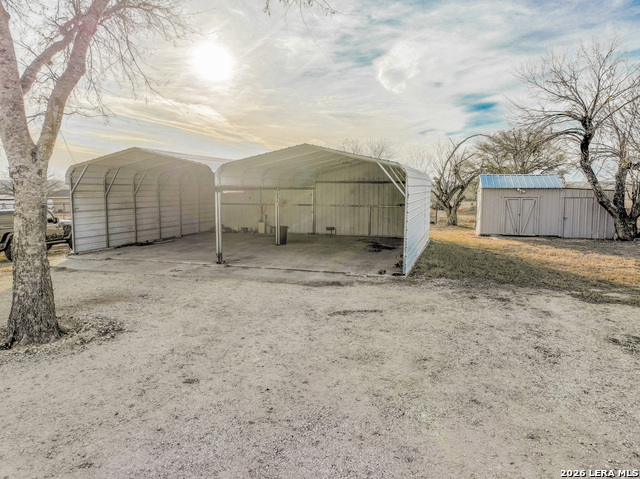 Image 10 of 27 For 390 County Road 5719 W