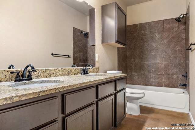 Image 16 of 20 For 1066 Carolyn