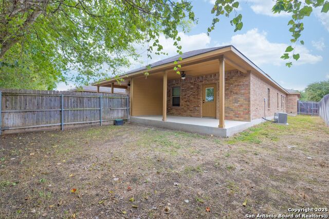 Image 16 of 16 For 264 Rosalie  