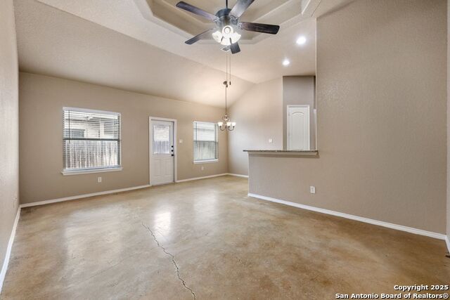 Image 2 of 16 For 264 Rosalie  