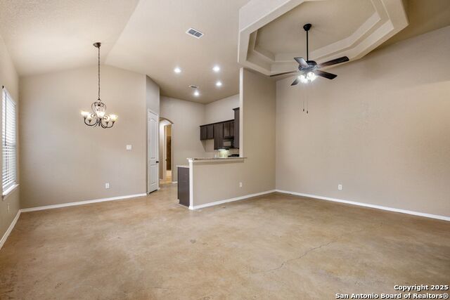 Image 3 of 16 For 264 Rosalie  