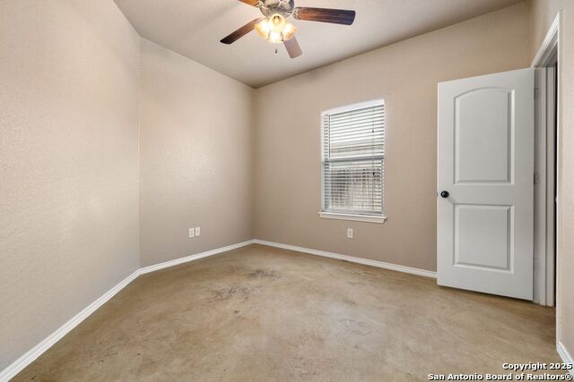 Image 8 of 16 For 264 Rosalie  