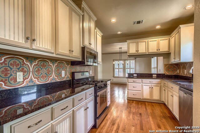 Details for 410 Kokomo  , Alamo Heights, TX 78209