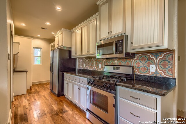 Image 10 of 35 For 410 Kokomo  