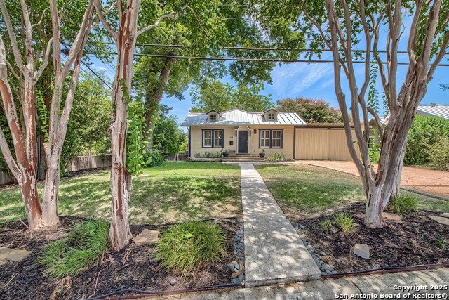 Image 33 of 35 For 410 Kokomo  