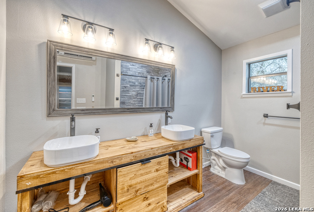 Image 25 of 39 For 1674 Flat Rock