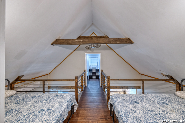 Image 27 of 39 For 1674 Flat Rock