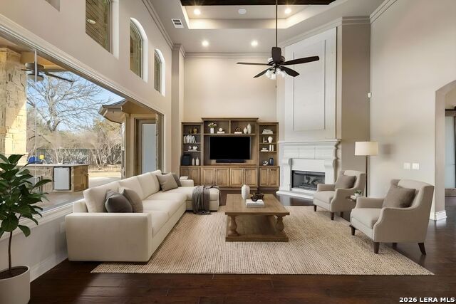 Image 19 of 71 For 432 Redland Dr