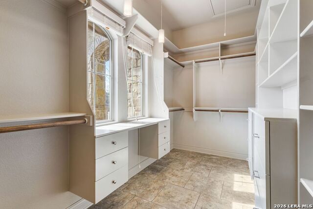 Image 32 of 71 For 432 Redland Dr