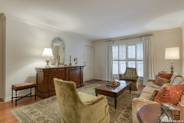 Image 3 of 19 For 7815 Broadway  401