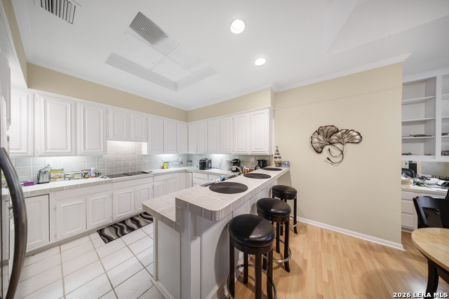 Image 10 of 31 For 8000 Donore  10