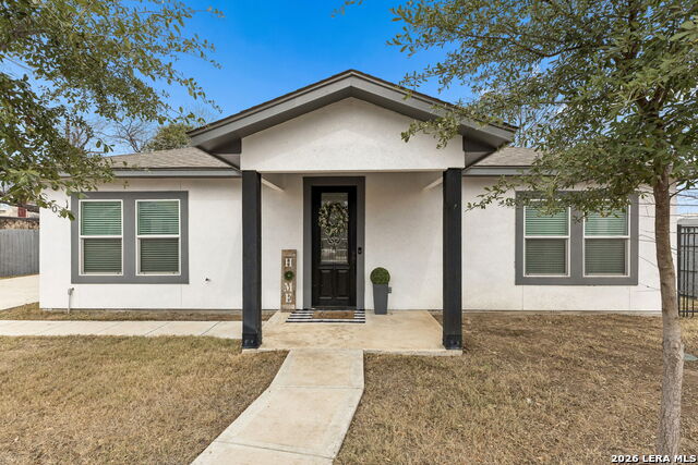 Image 11 of 50 For 303 Pendleton Ave